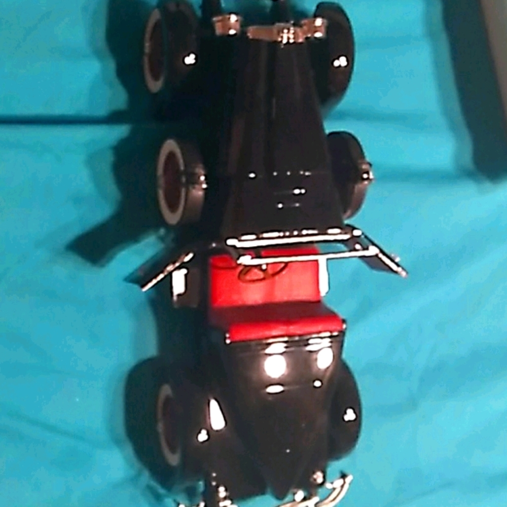 1927 Stutz Black Hawk model car
